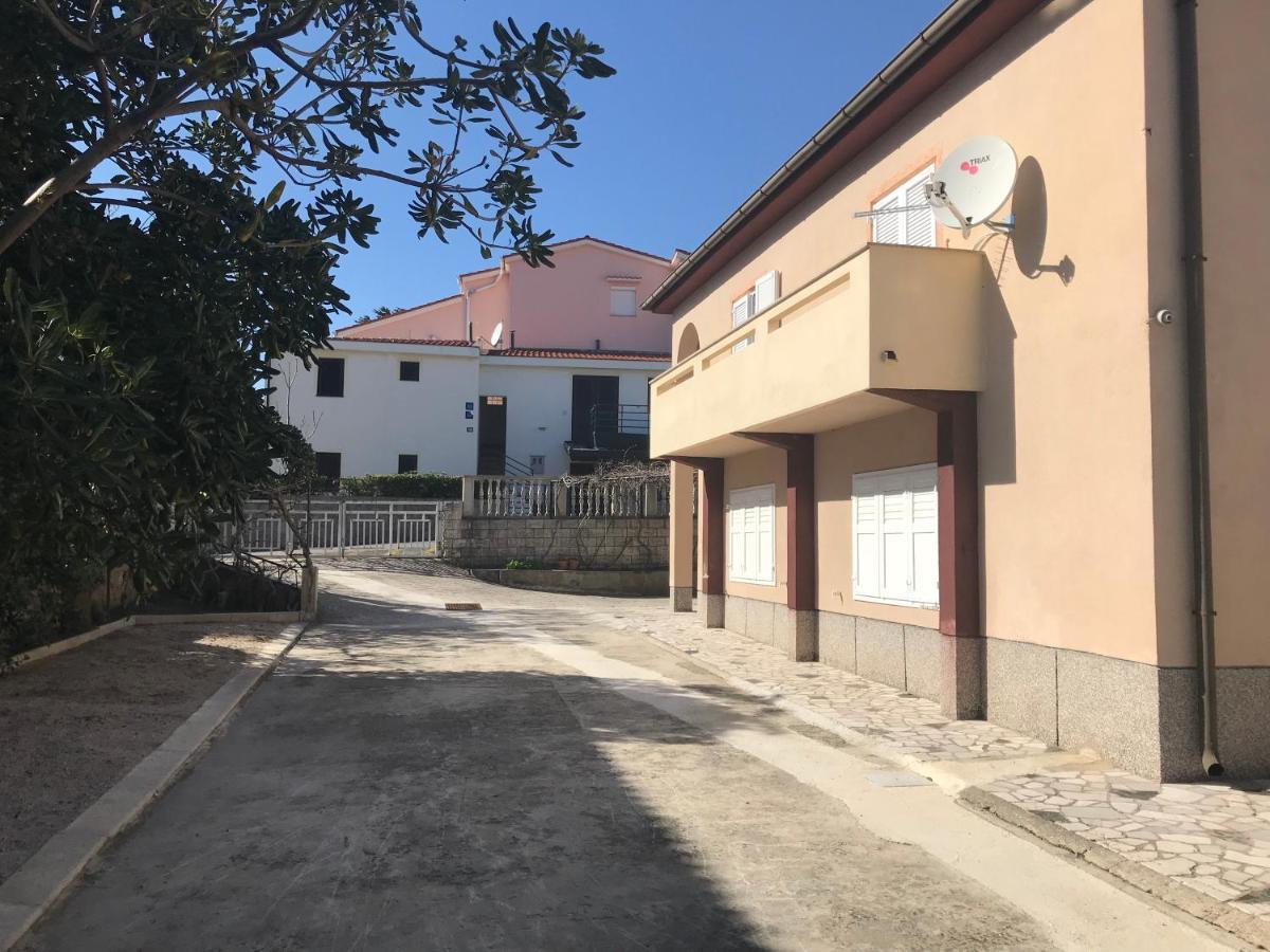 Summer Rooms Baska Exterior photo
