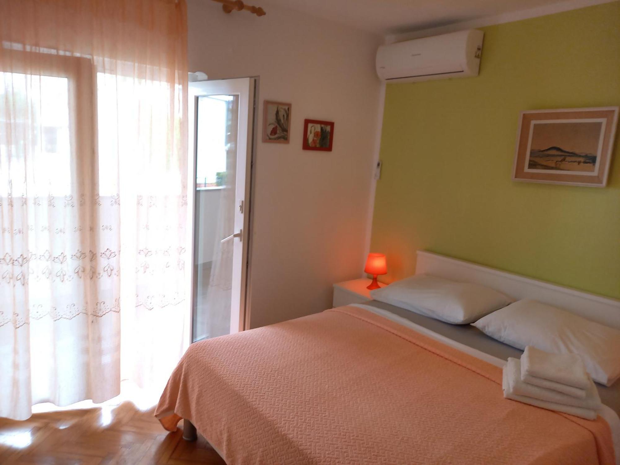 Summer Rooms Baska Exterior photo